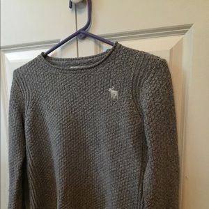 Girls Abercrombie kids gray sweater. Size 9/10